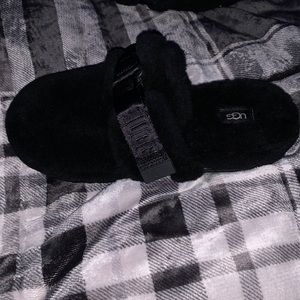 UGG Slides